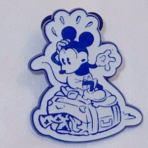 Disney Vacation Club Pin